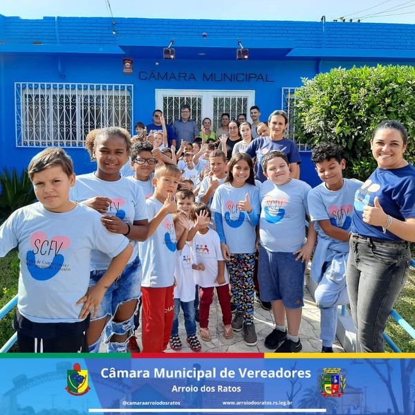 Na manhã de hoje 04.04.23 o Presidente da Câmara Municipal Dilson Lemos recebeu os alunos da ONG EBENÉZER para uma visita em nossa Casa Legislativa.