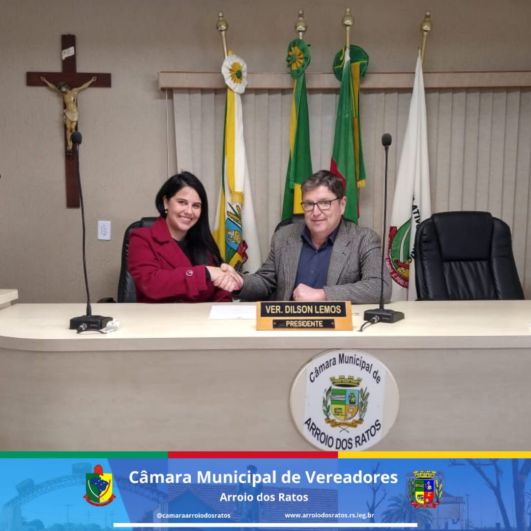 Na manhã de hoje 06.09.2023 o Presidente da Câmara Municipal de Vereadores de Arroio dos Ratos Dilson Lemos, após convocação, recebeu a Senhora Gabriela Radi Silveira que tomou posse como primeira suplente do Cargo de Vereadora pelo Partido Progressista.