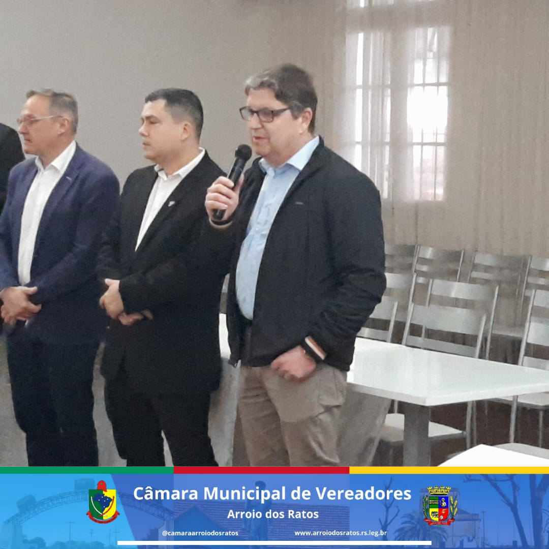 Na manhã de hoje o Presidente da Câmara Municipal de Vereadores de Arroio dos Ratos Dilson Lemos, os Vereadores Marcos Monteiro e Neida Lima estiveram presentes na Sociedade Última Hora, para a Plenária Regional FGTAS/Sine - ADS 1.