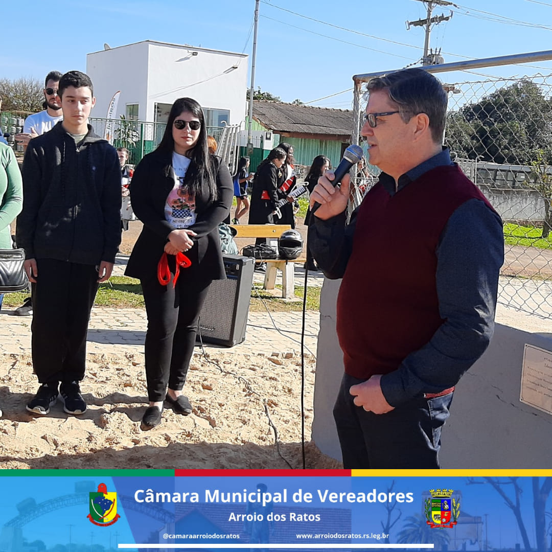 Na manhã do dia 03.06.2023 (sábado), o Presidente da Câmara Municipal de Vereadores de Arroio dos Ratos, Vereador Dilson Lemos e o Assessor de Comunicação Arthur Leão participaram do evento  ESPORTE NA RUA