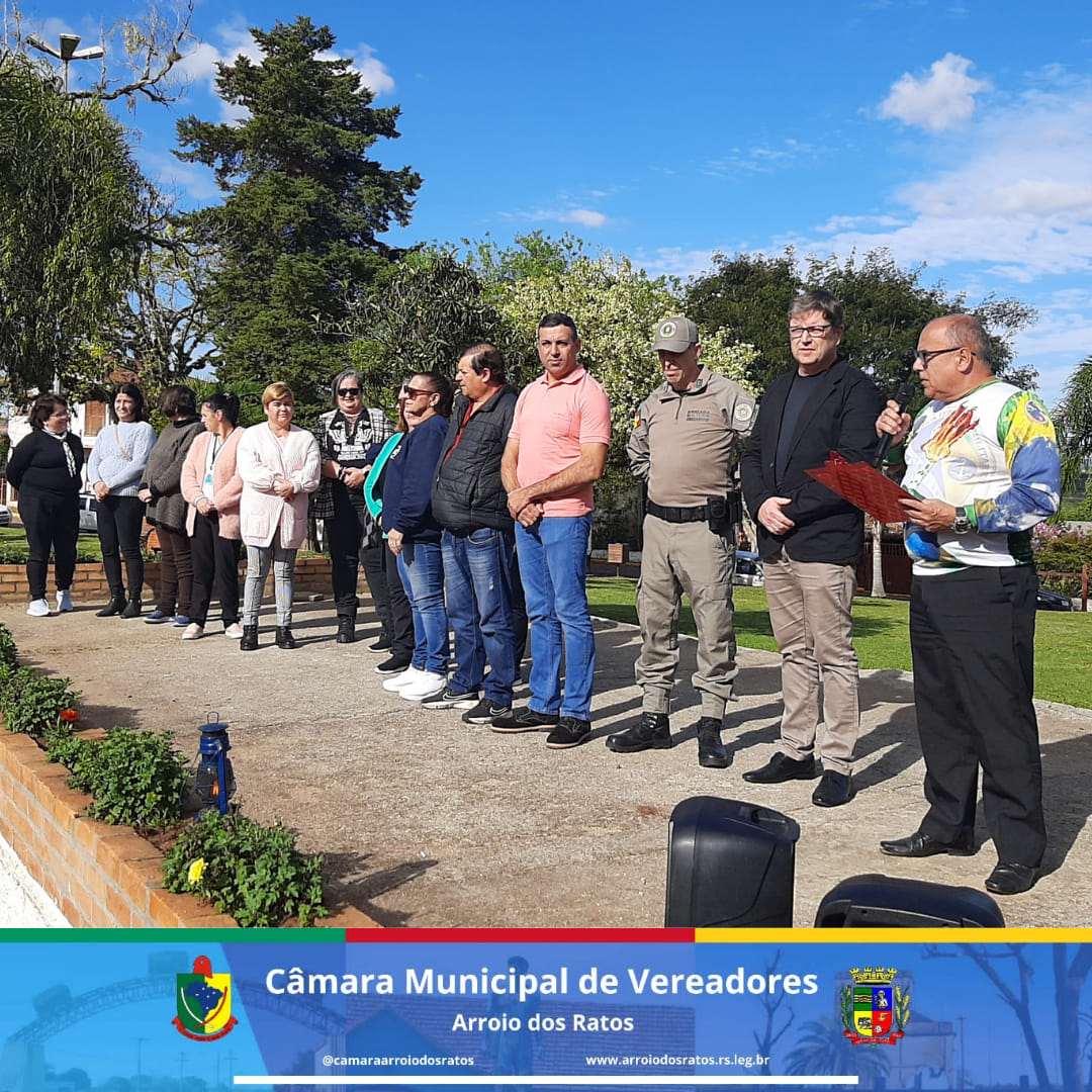 Na tarde de hoje o Presidente da Câmara Municipal de Vereadores de Arroio dos Ratos Dilson Lemos, os Vereadores Marco Monteiro e Osmar Didoliche participaram da chagada do Fogo Símbolico ao Município juntamente com as demais autoridades presentes no local